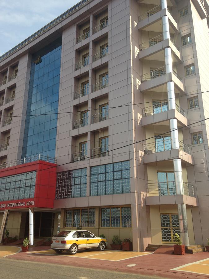 Noubou International Hotel Douala Exterior foto