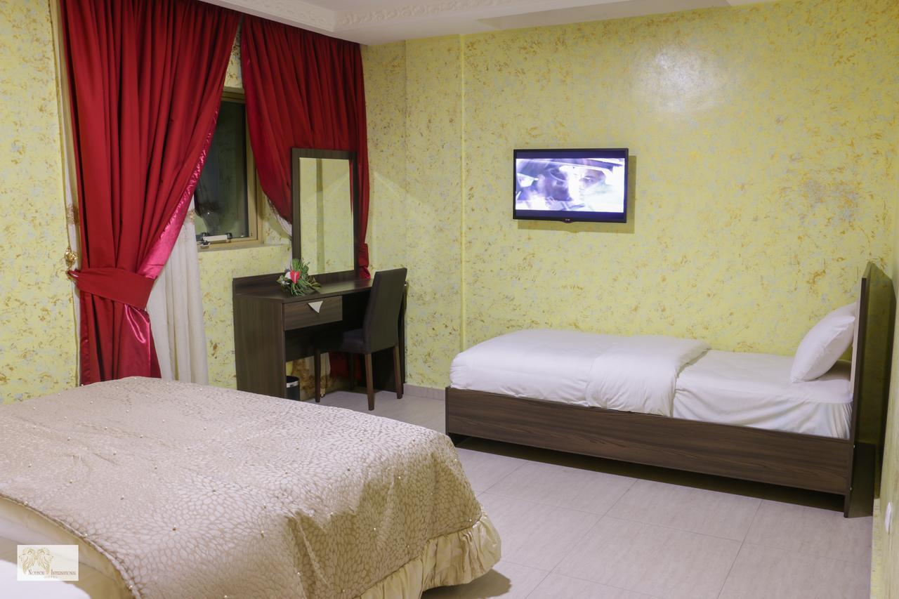 Noubou International Hotel Douala Exterior foto