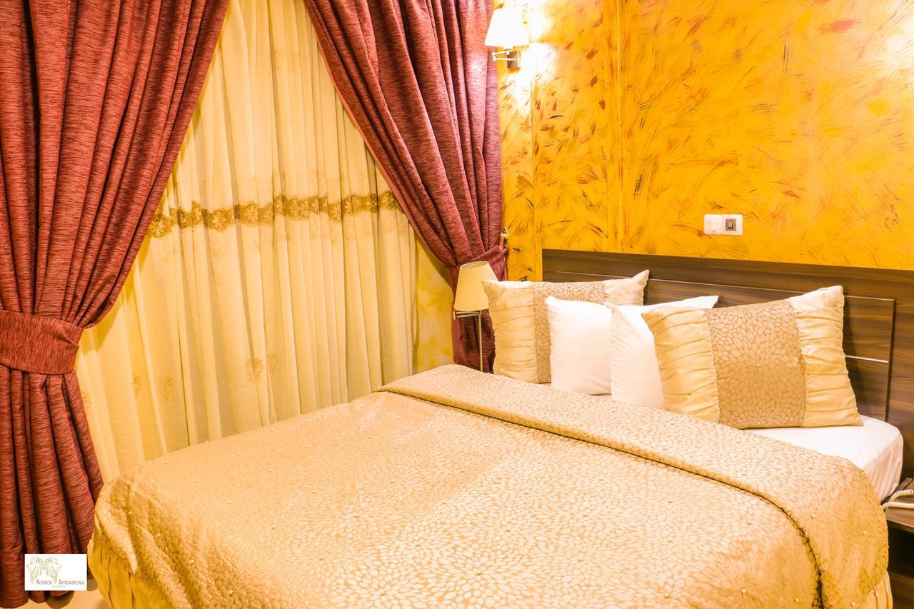 Noubou International Hotel Douala Exterior foto